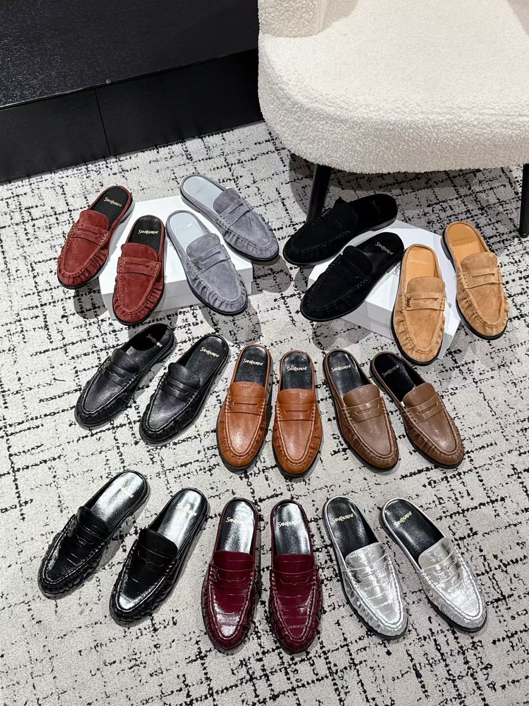 생로랑 르 로퍼 레더 뮬