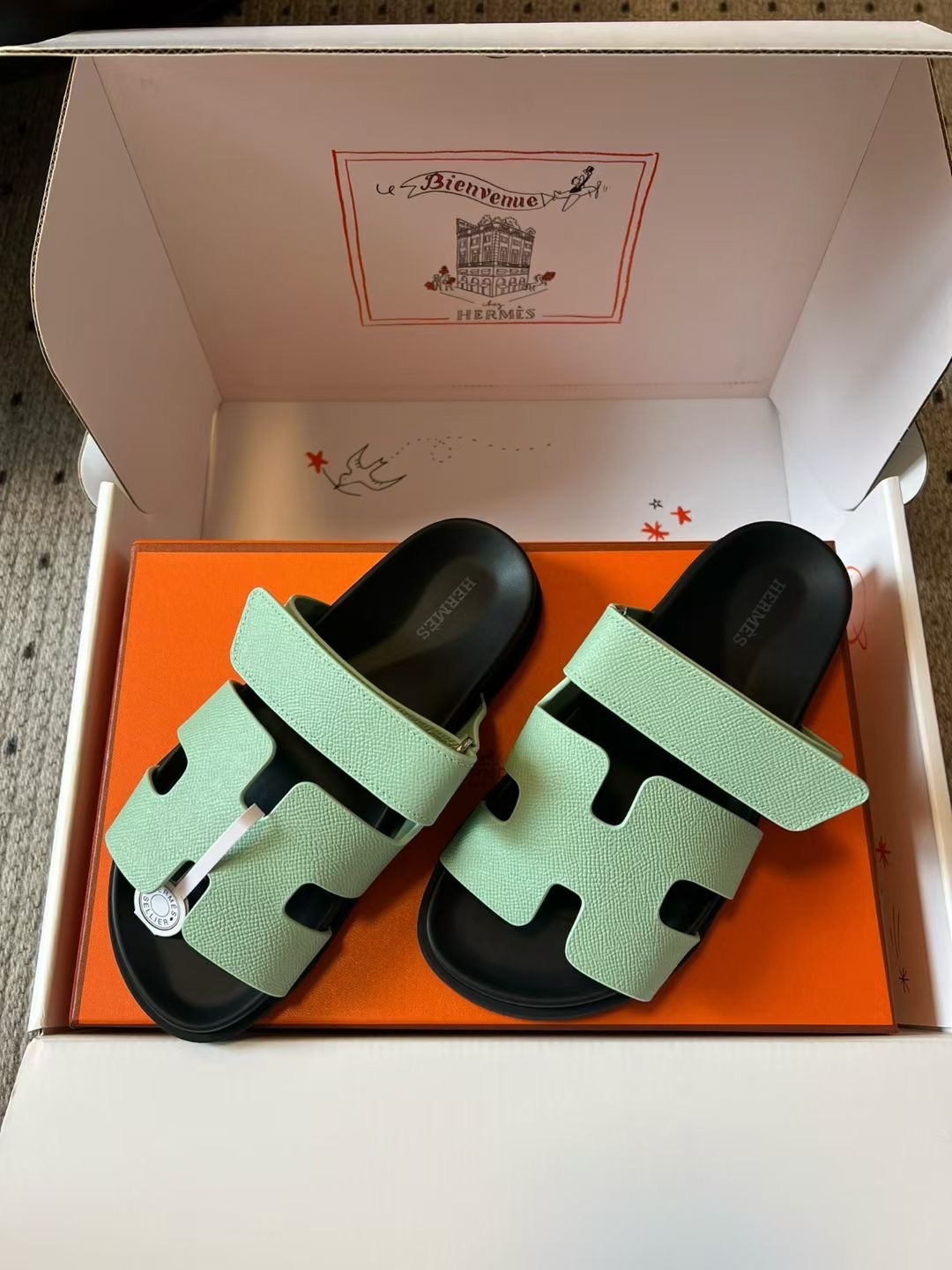 에르메스 시프레 샌들