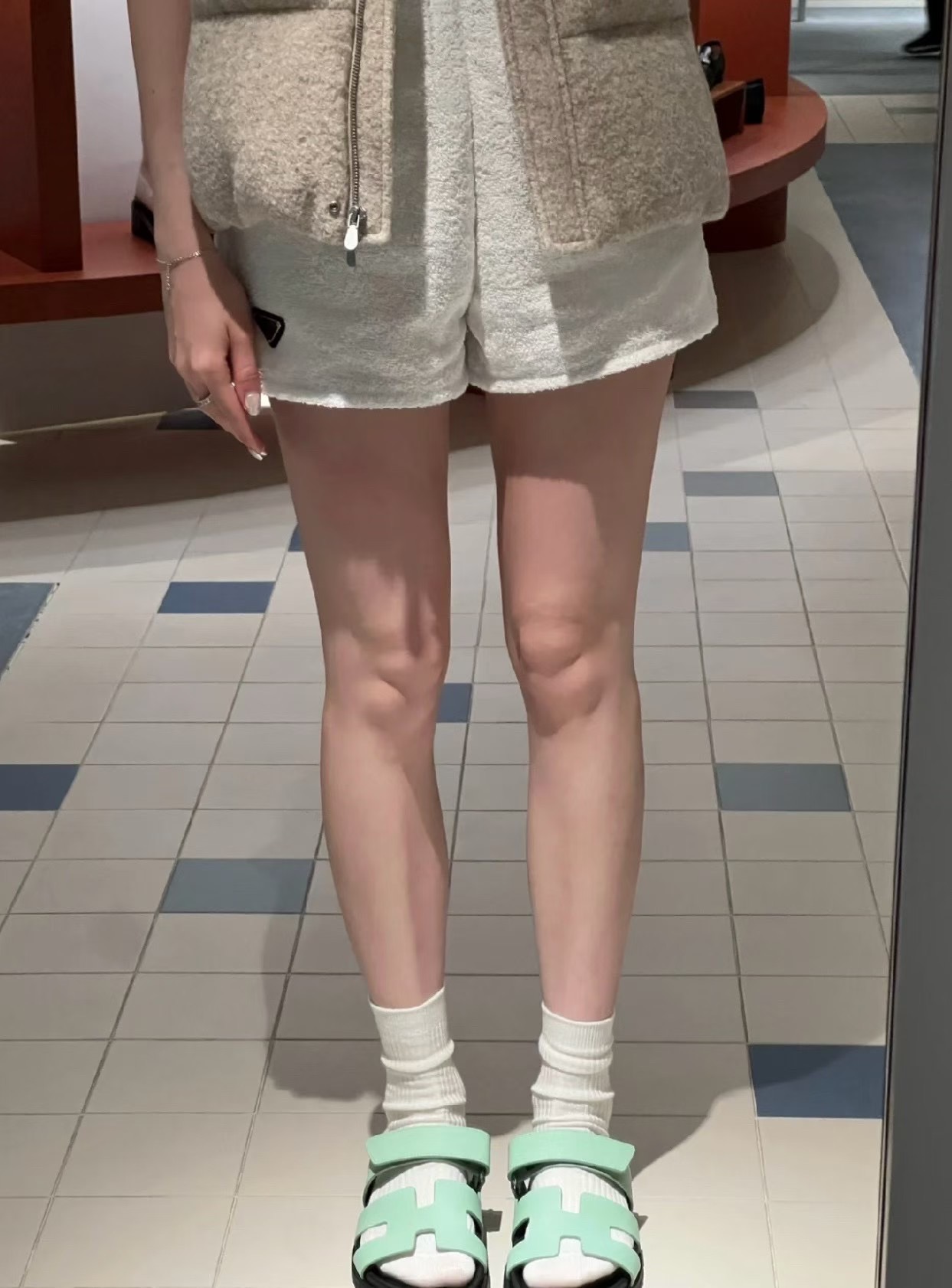 에르메스 시프레 샌들