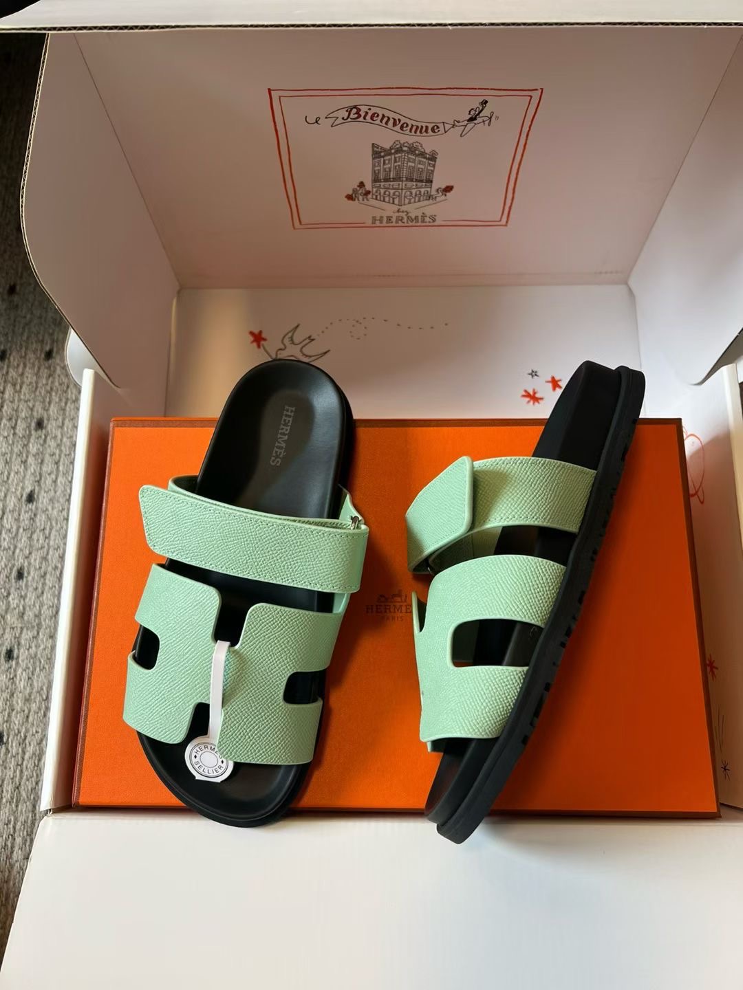 에르메스 시프레 샌들