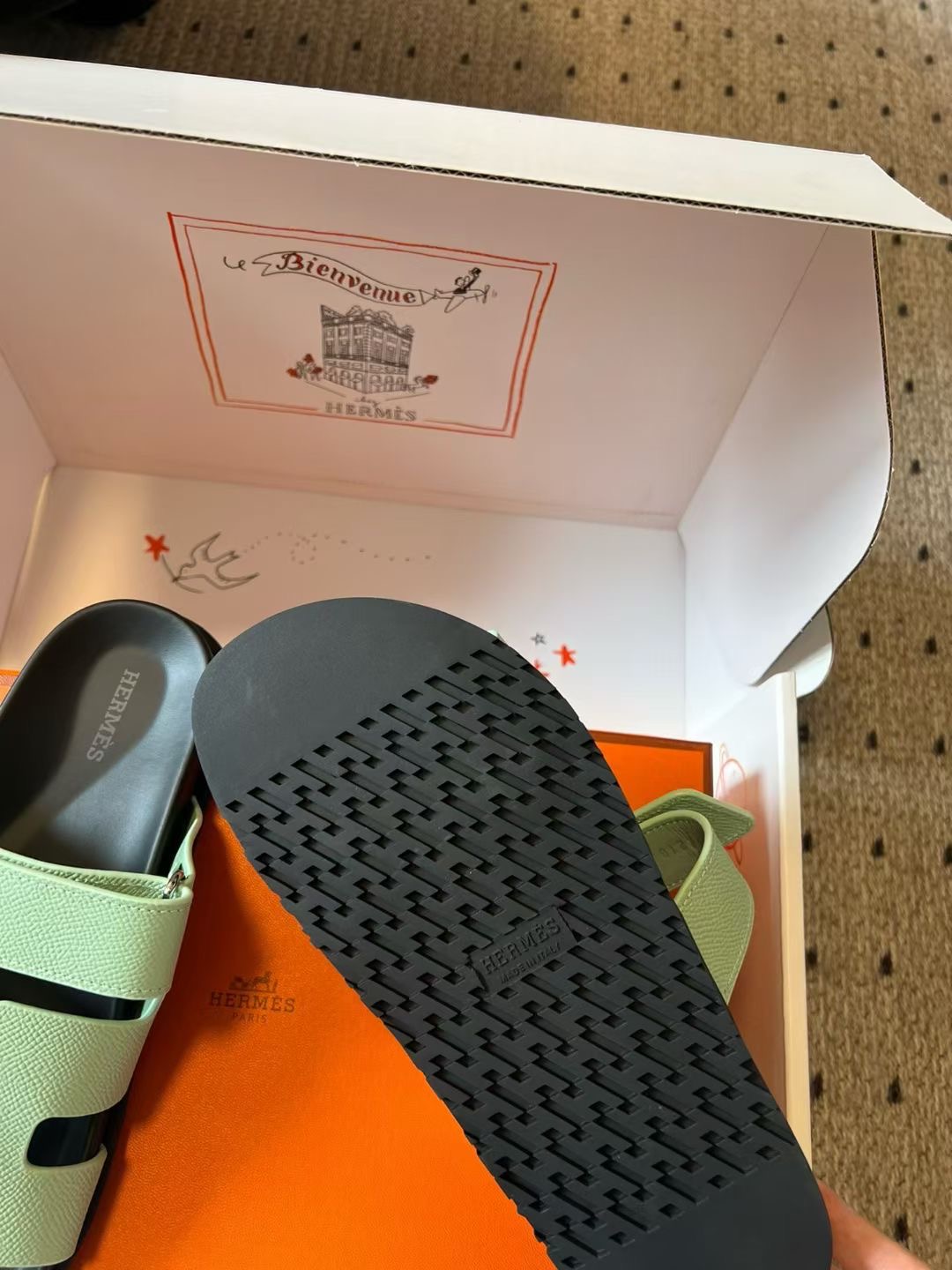 에르메스 시프레 샌들