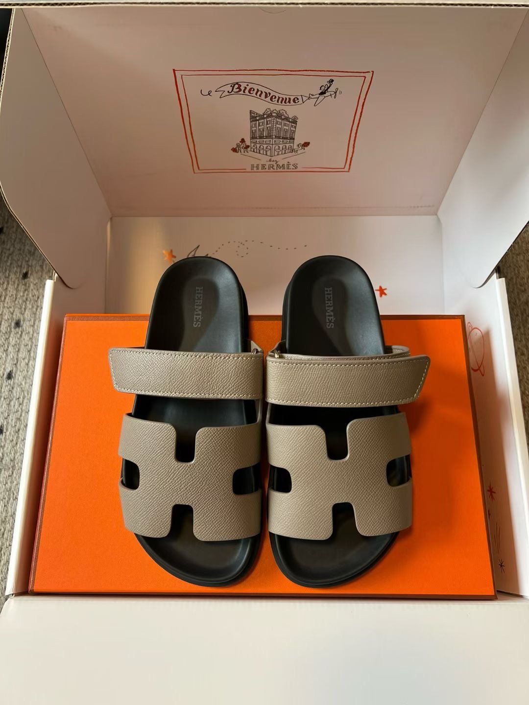 에르메스 시프레 샌들