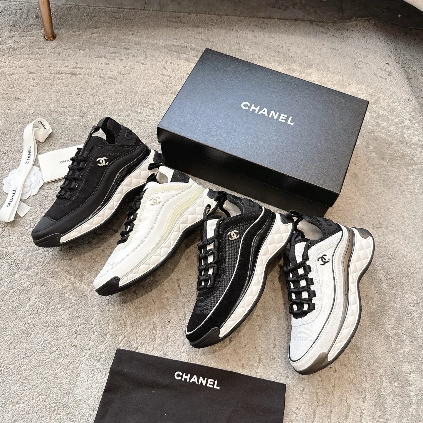 샤넬 믹스드 파이버 스니커즈 블랙