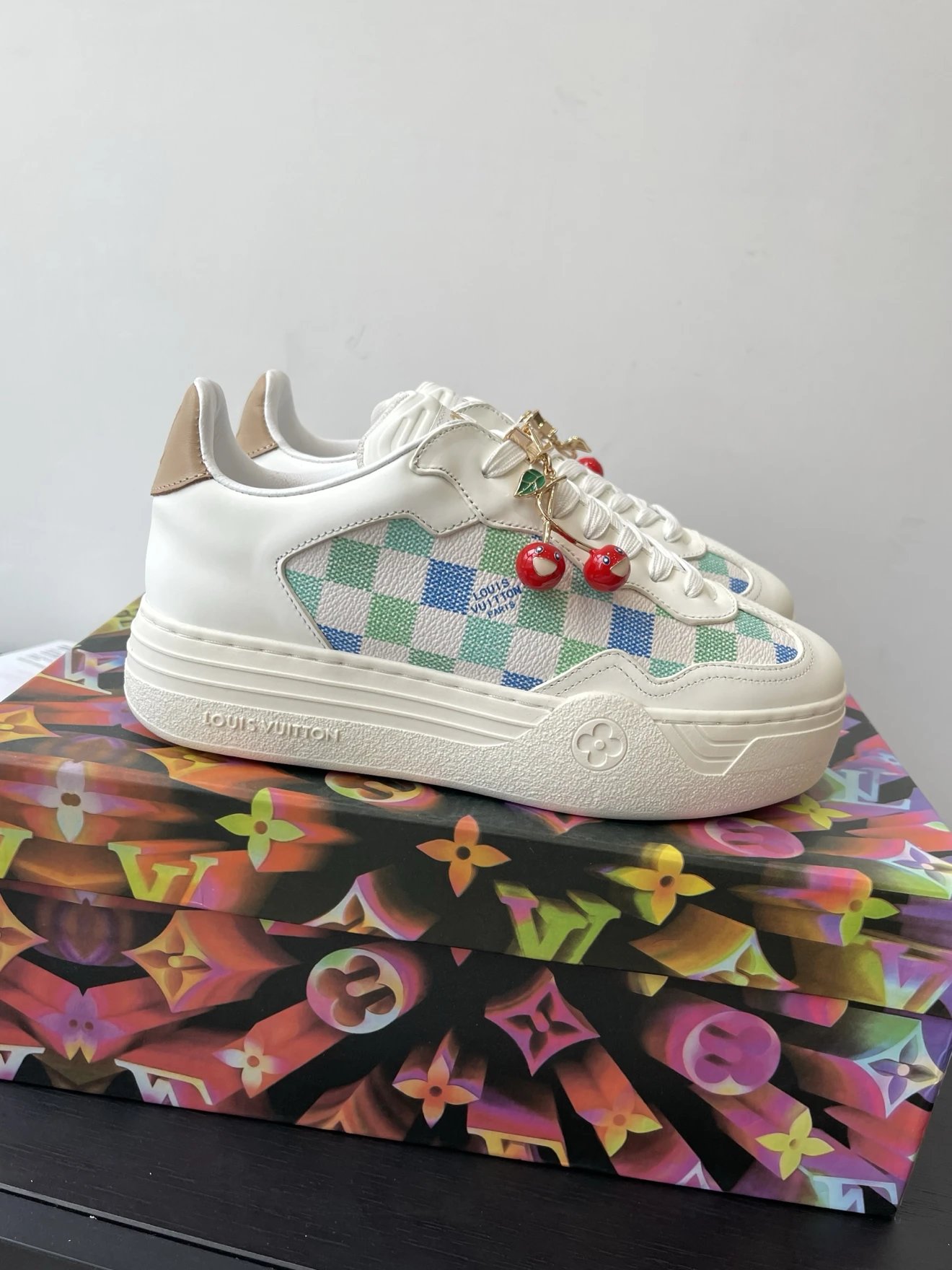 루이비통 다미에 비버리 힐스 스니커즈