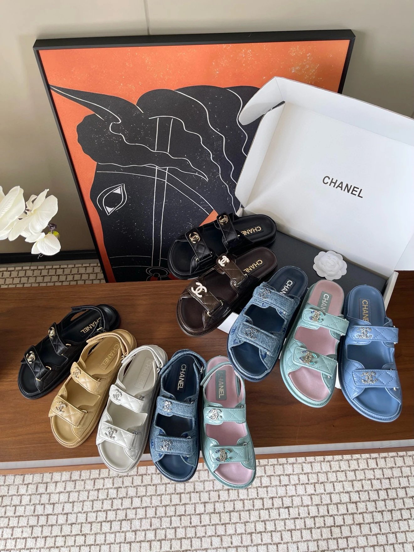 샤넬 CC로고 벨크로 램스킨 뮬 샌들