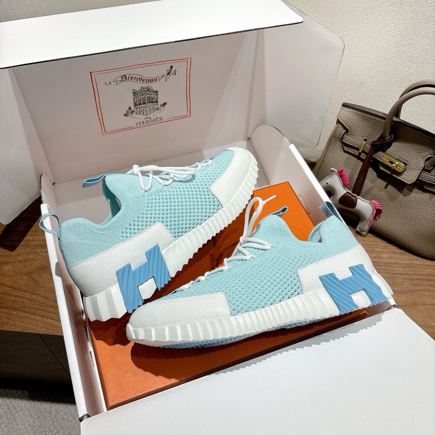 에르메스 바운싱 스니커즈