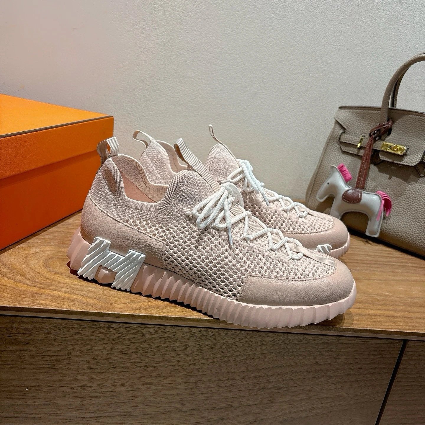 에르메스 바운싱 스니커즈