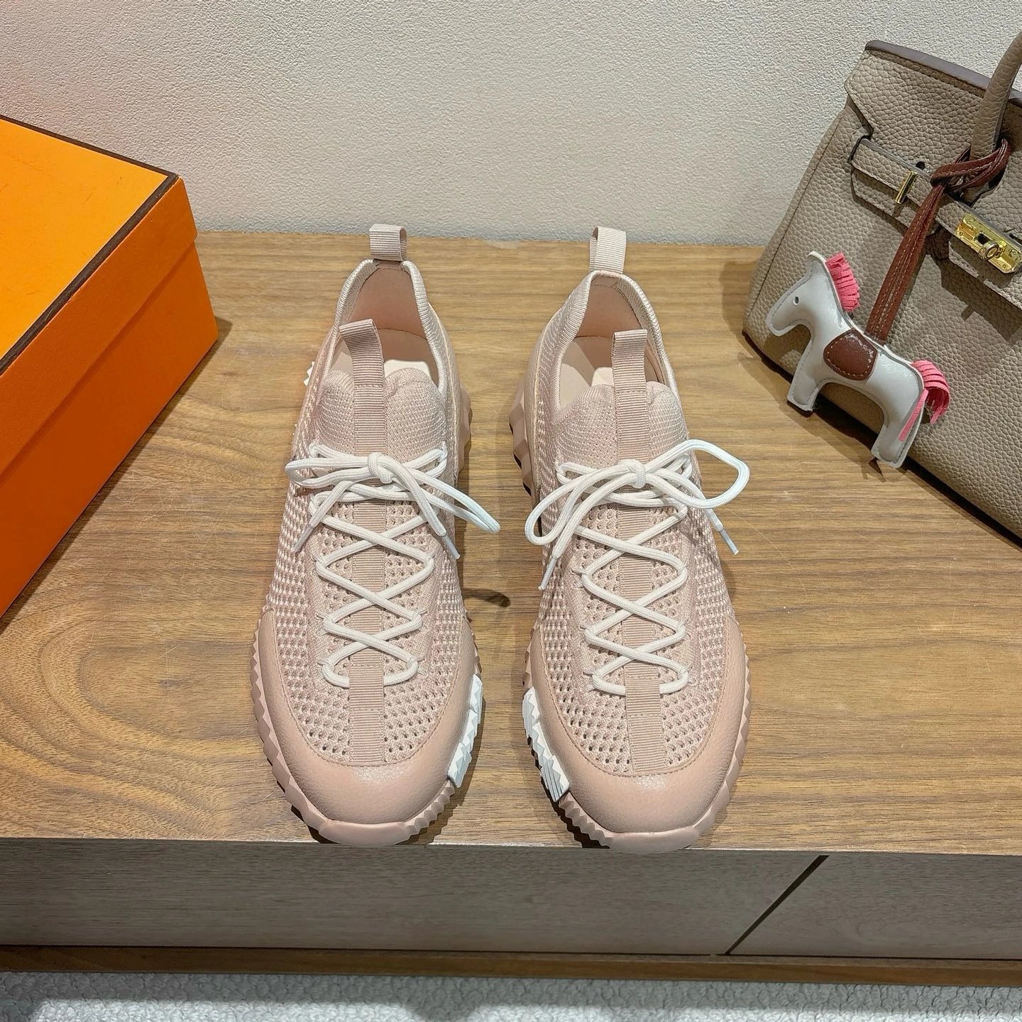 에르메스 바운싱 스니커즈