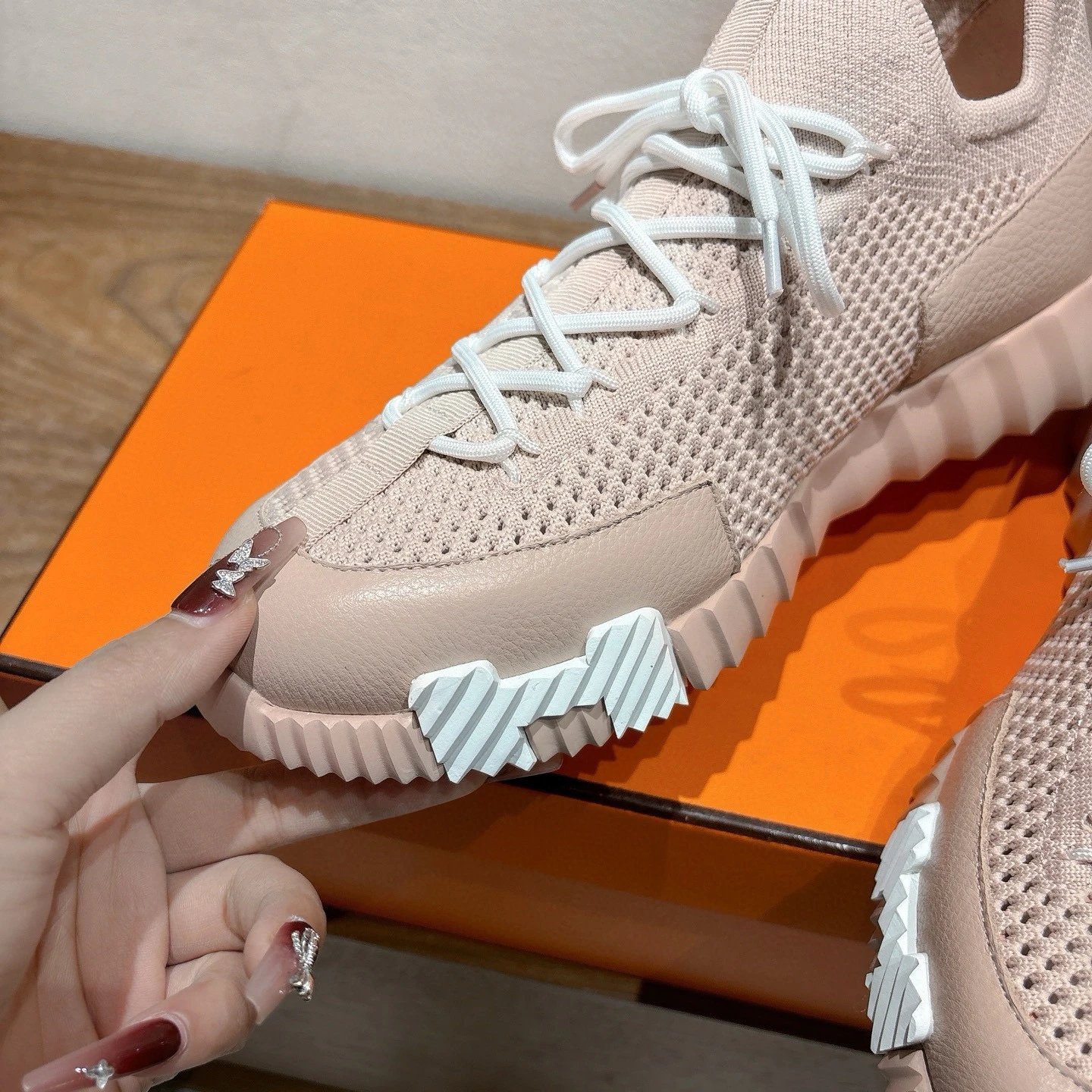 에르메스 바운싱 스니커즈