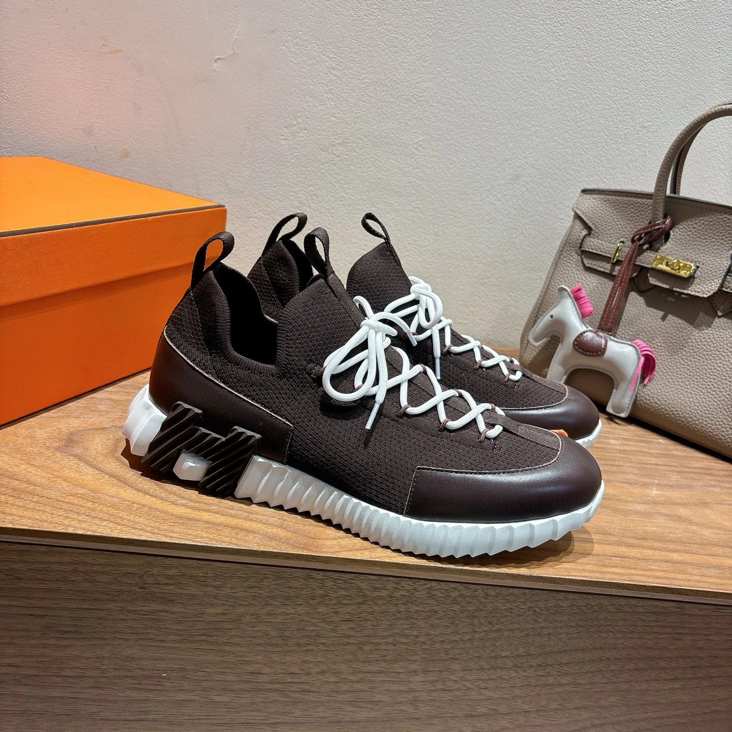 에르메스 바운싱 스니커즈