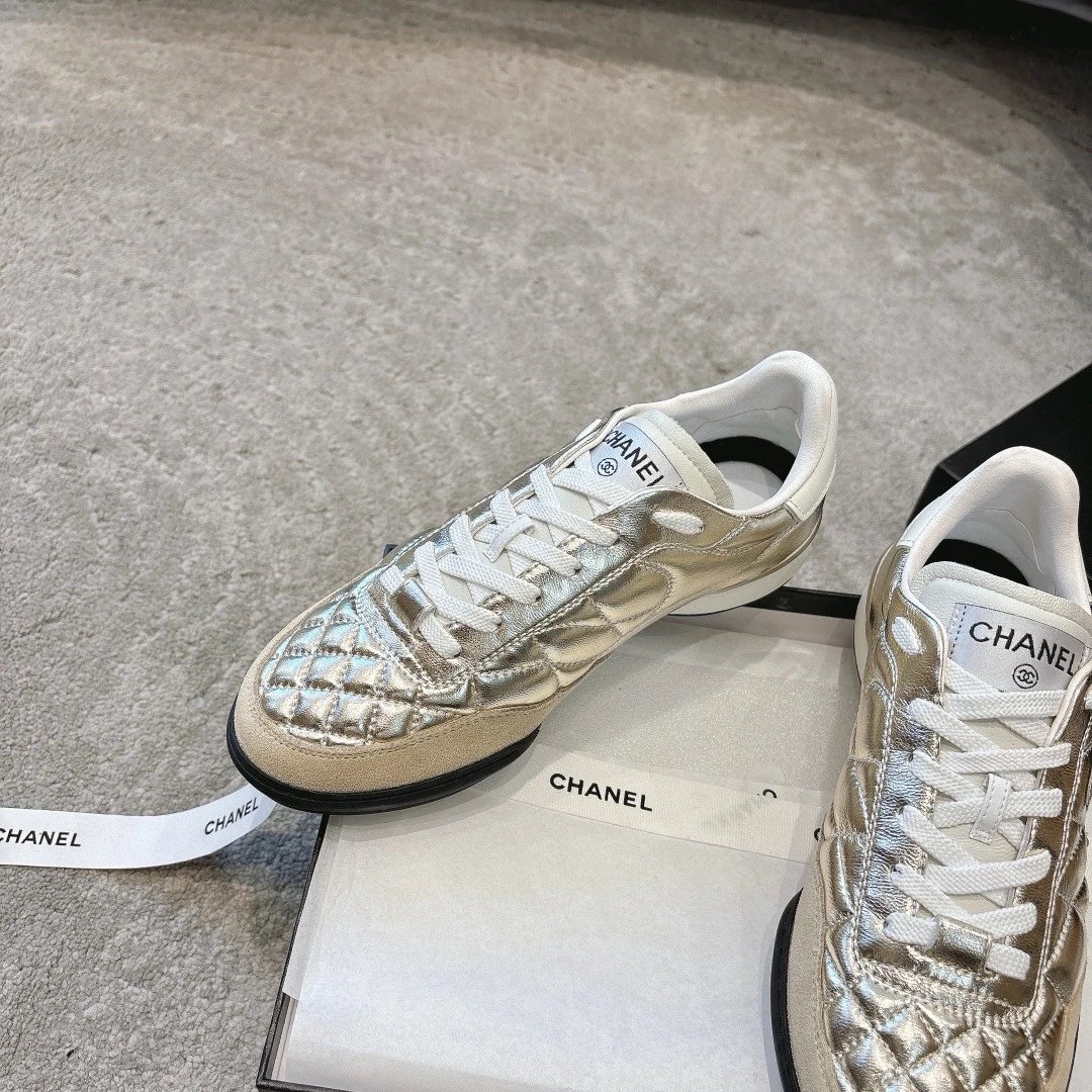 샤넬 라미네이티드 스니커즈