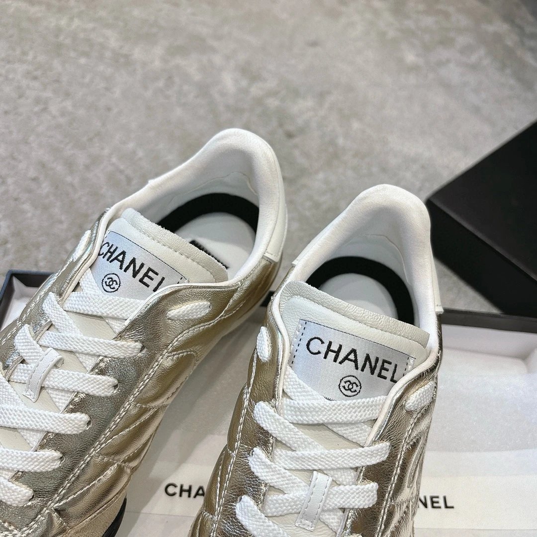 샤넬 라미네이티드 스니커즈