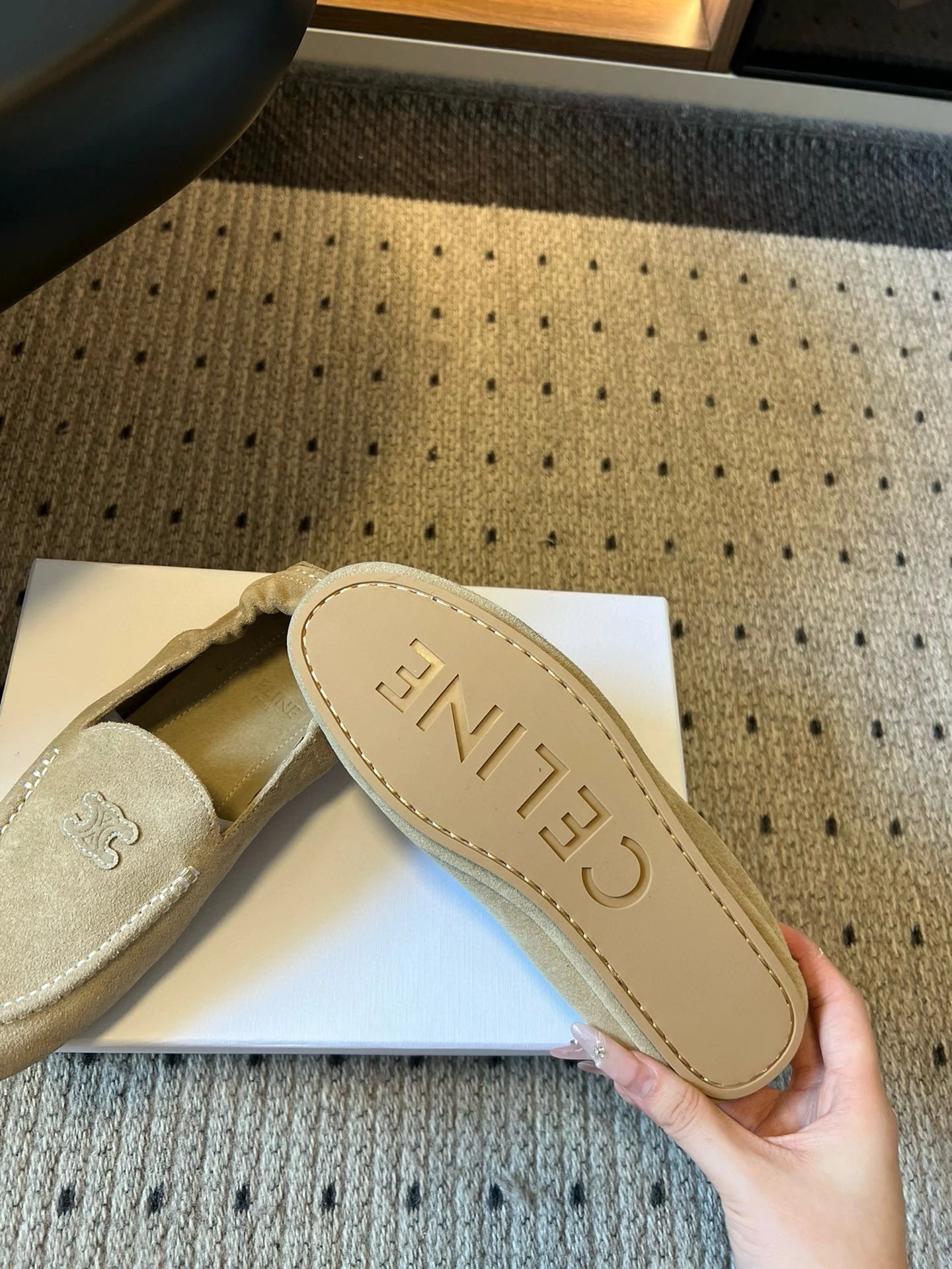 셀린느 아담 로퍼 스웨이드 카프스킨 베이지