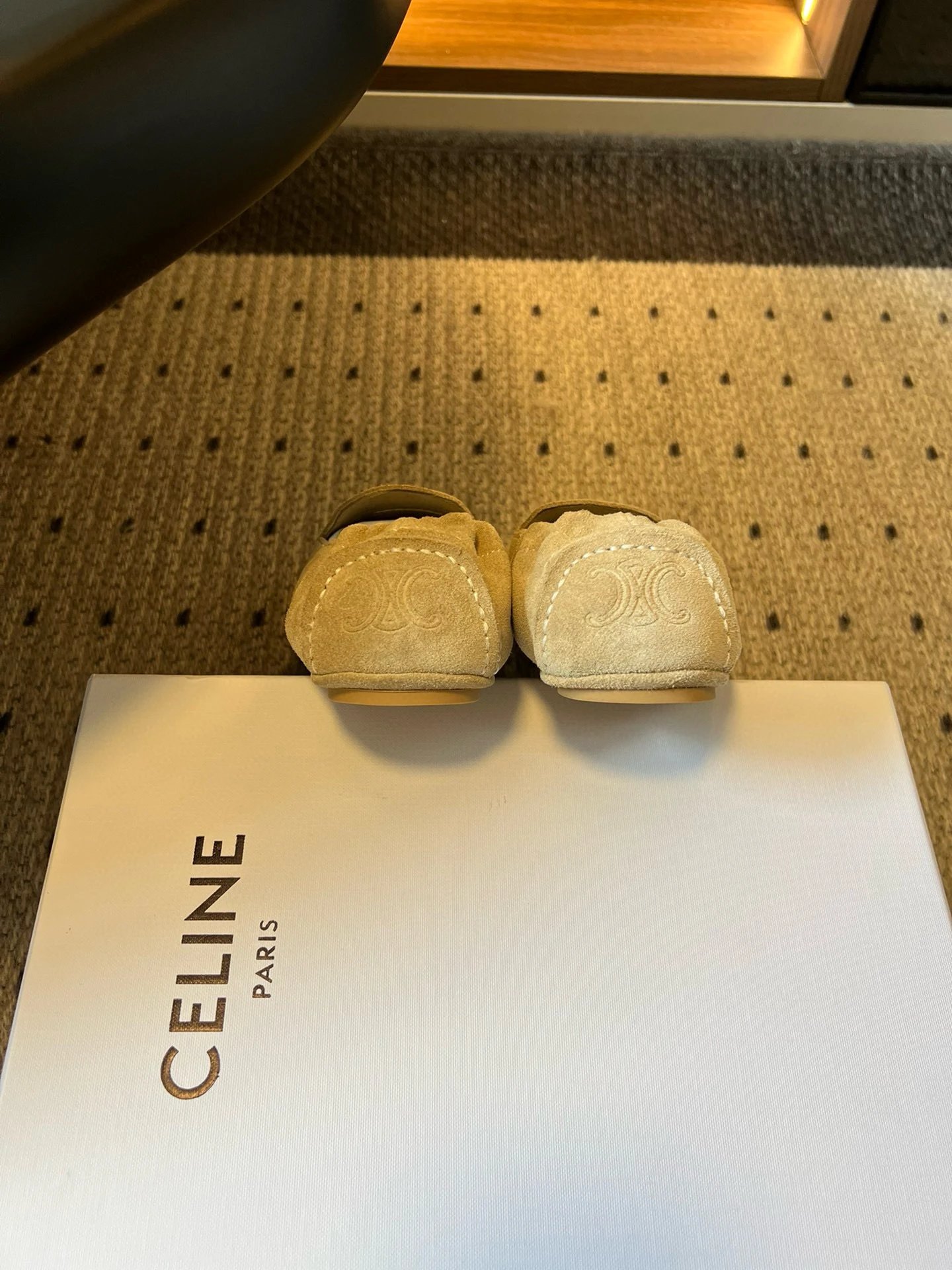 셀린느 아담 로퍼 스웨이드 카프스킨 베이지