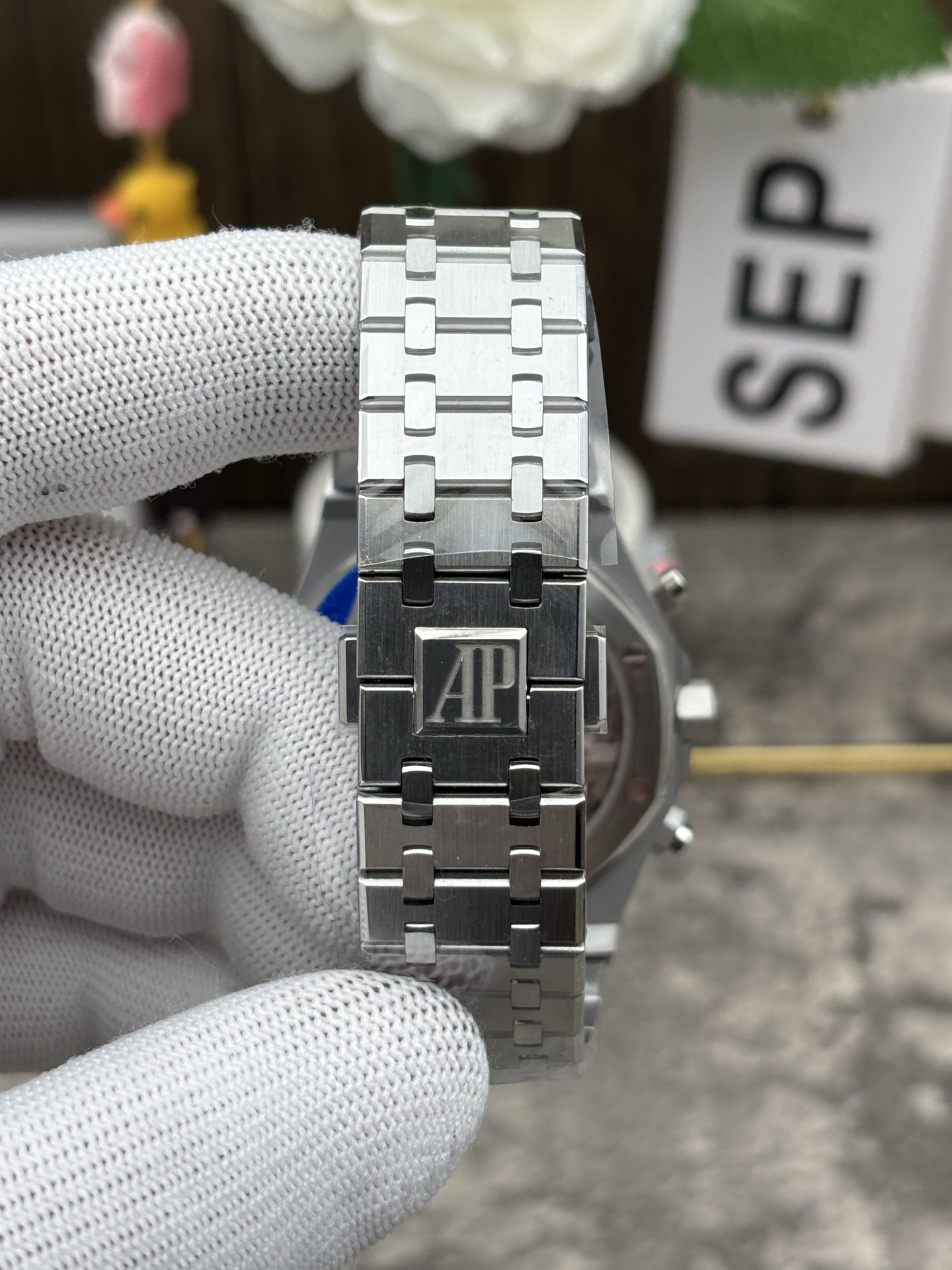 오데마 피게 로얄 오크 크로노그래프