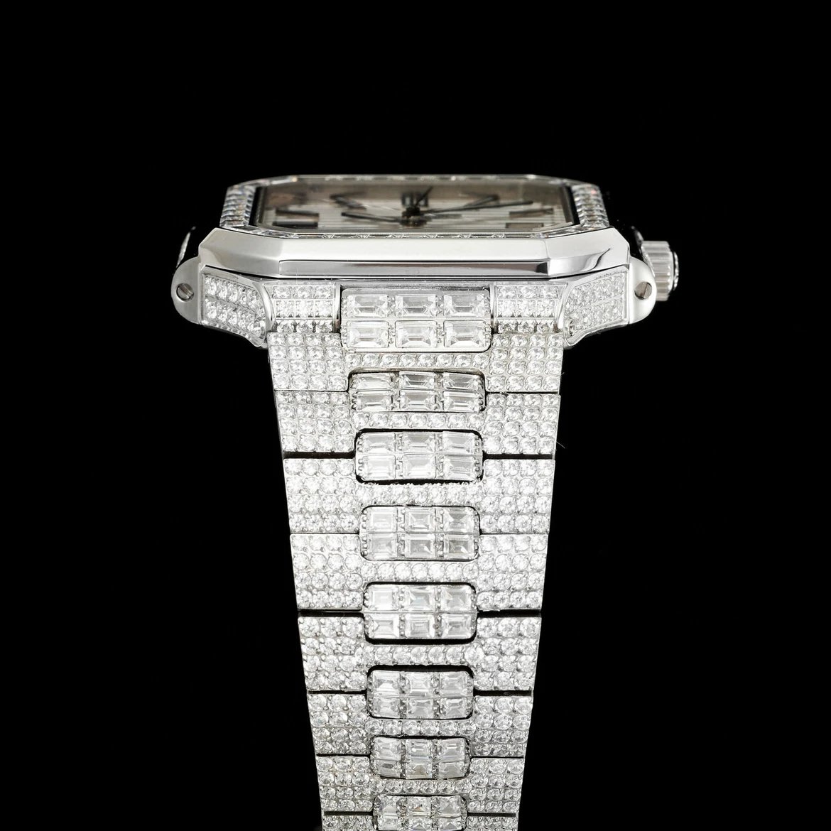 파텍 필립 큐비투스 5821