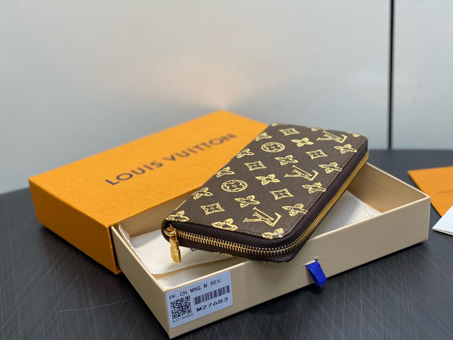 루이비통 지피 월릿 모노그램 캔버스