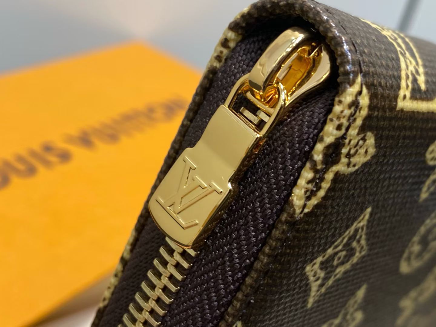 루이비통 지피 월릿 모노그램 캔버스