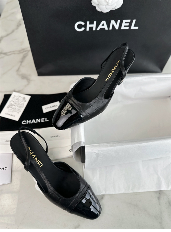 샤넬 페이턴트 슬링백