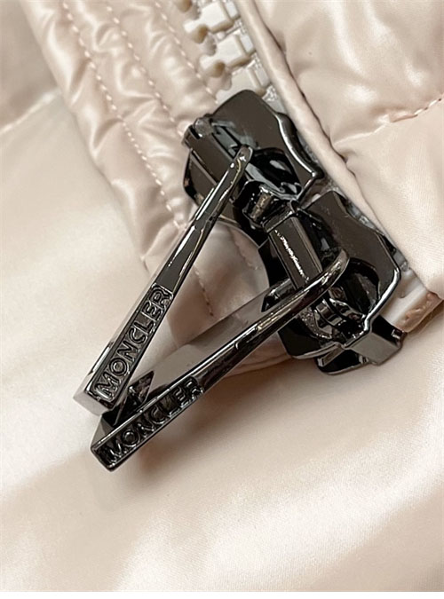 몽클레어 마레 Maire 숏 다운 패딩