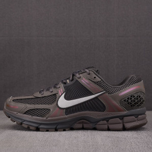 나이키 줌 보메로 5 케이브 스톤 HF5493-201