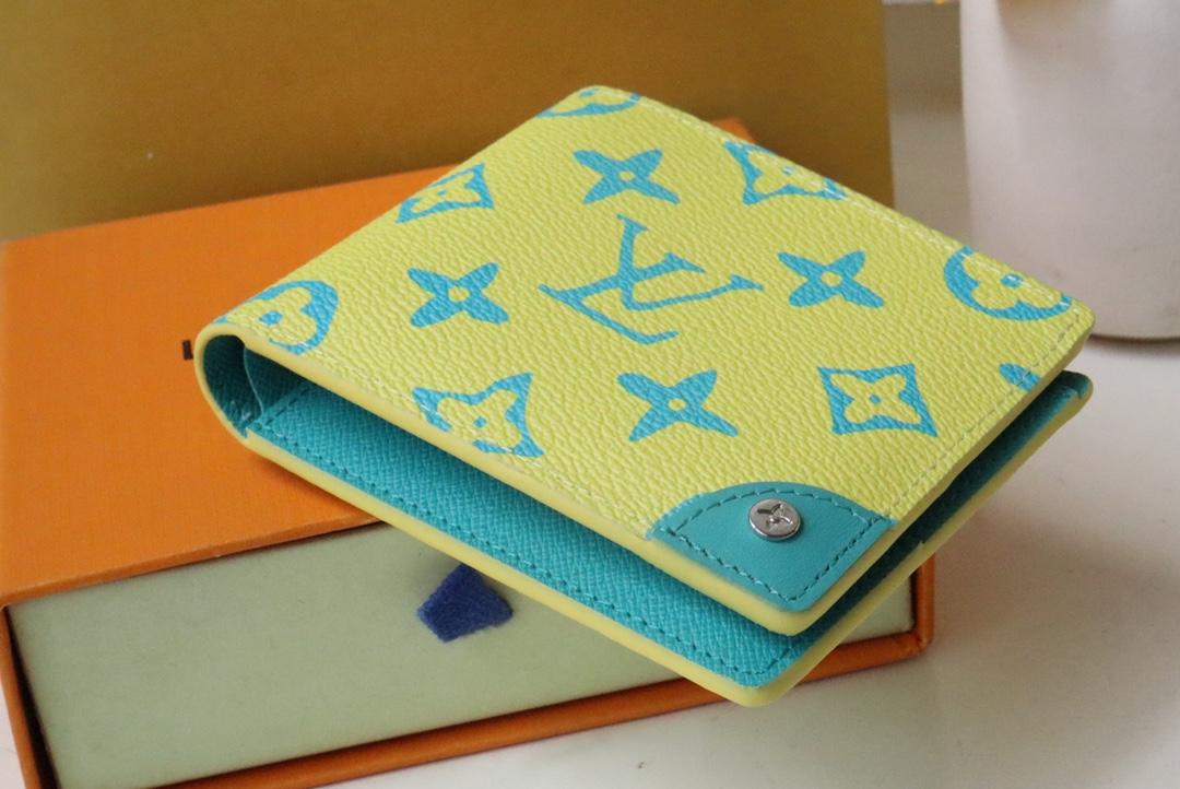 Louis Vuitton M82005