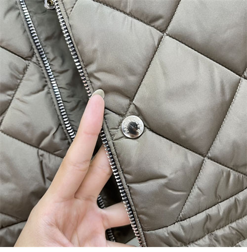 몽클레어 벌피 Vulple 숏 경량 패딩