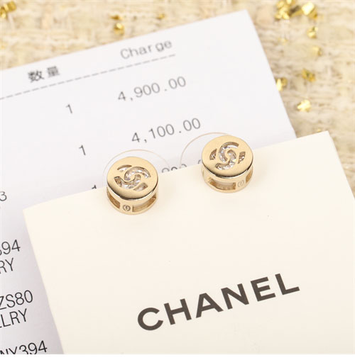 샤넬 24B 스터드 이어링