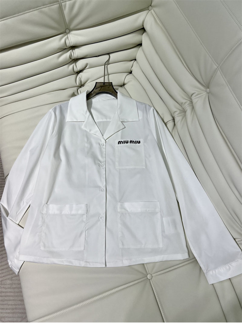 미우미우 빅포켓 카라 오버 셔츠 2컬러