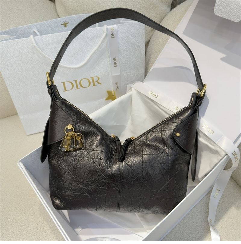 디올 보야주 미디엄 백 블랙 플랫 매크로 까나쥬 크링클