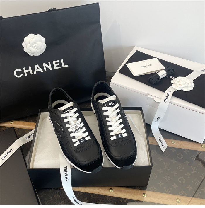 샤넬 25SS 프리 CC로고 스니커즈