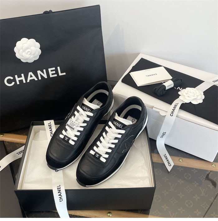 샤넬 25SS 프리 CC로고 스니커즈