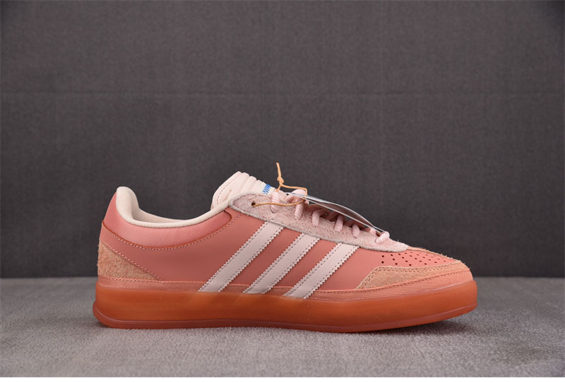 아디다스 x 배드 버니 가젤 인도어 카보 로호 JS5052