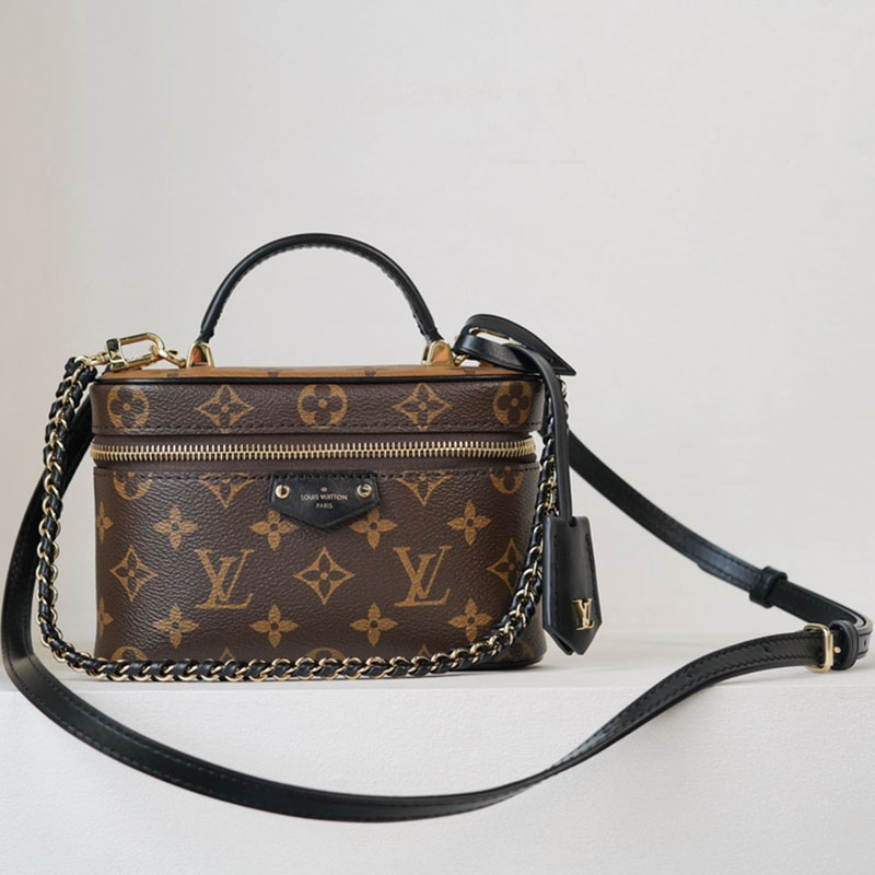 루이비통 베니티 체인 파우치 모노그램 M47125