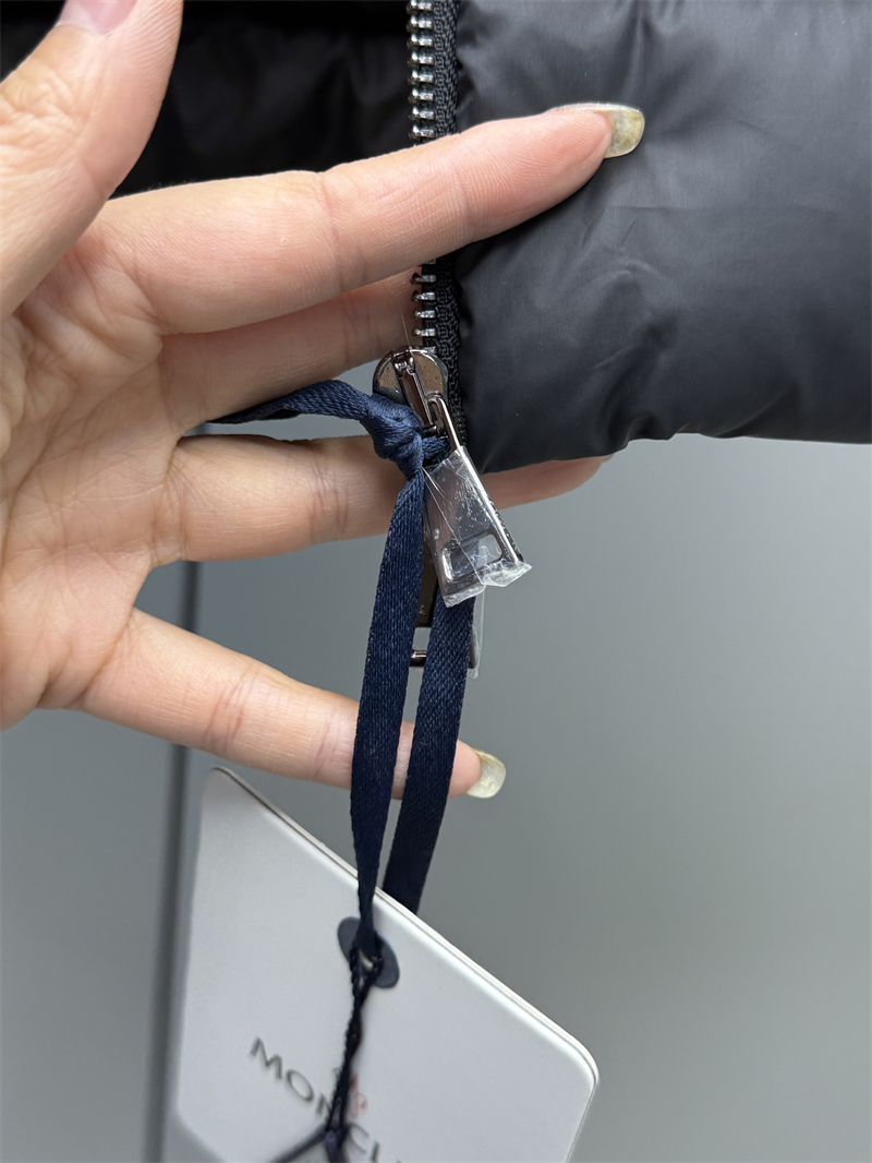 몽클레어 Cupidone 큐피돈 숏 다운 패딩 자켓