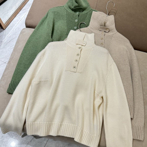 로로피아나 버튼 터틀넥 카라 캐시미어 니트 스웨터