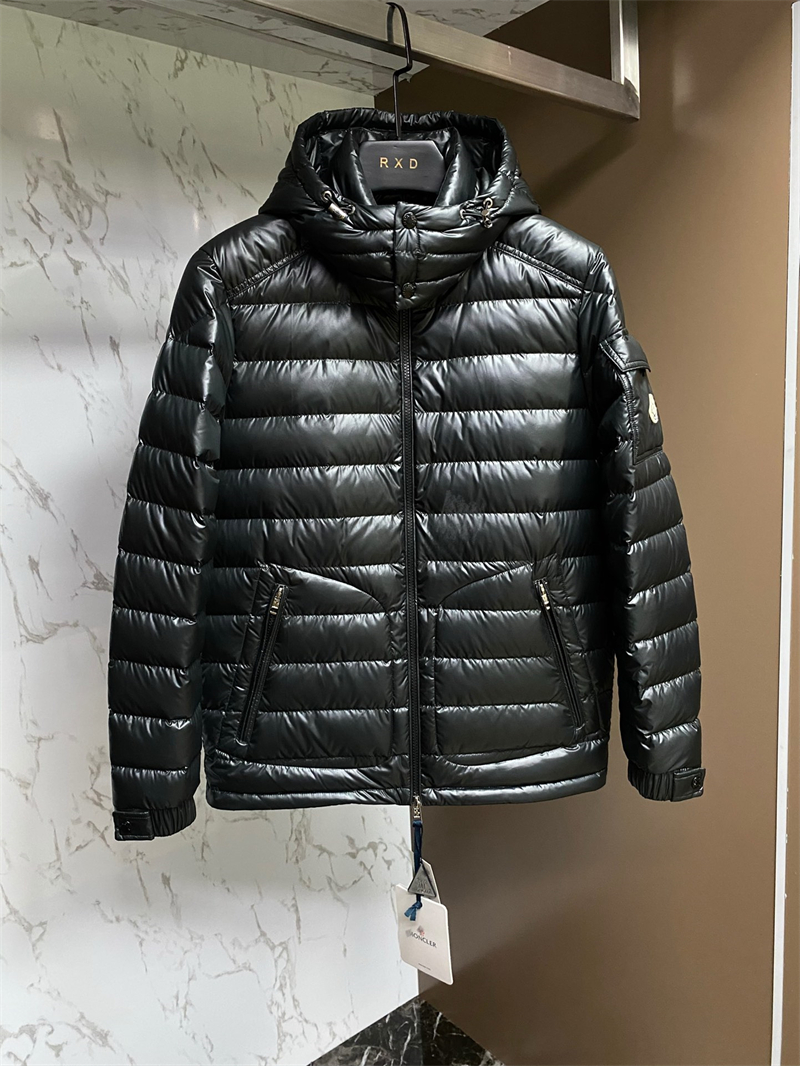 몽클레어 Lauros 라우로스 숏 후드 다운 패딩 자켓