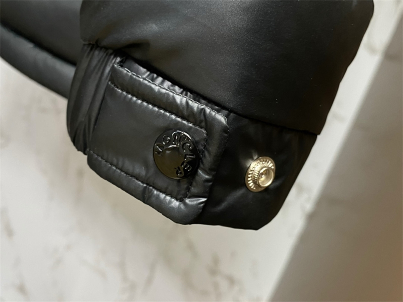 몽클레어 Lauros 라우로스 숏 후드 다운 패딩 자켓