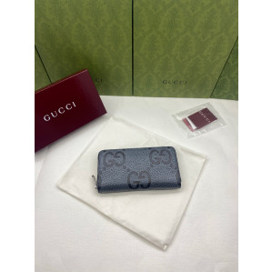 Gucci 739484