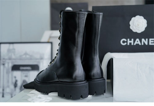 샤넬 23c 레이스업 워커 미들부츠