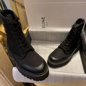 셀린느 벌키 레이스업 부츠