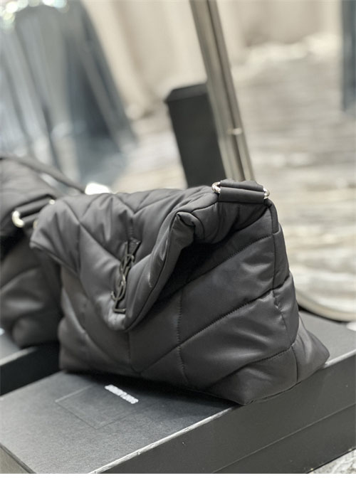 생로랑 루루 패디드 숄더 백 733630