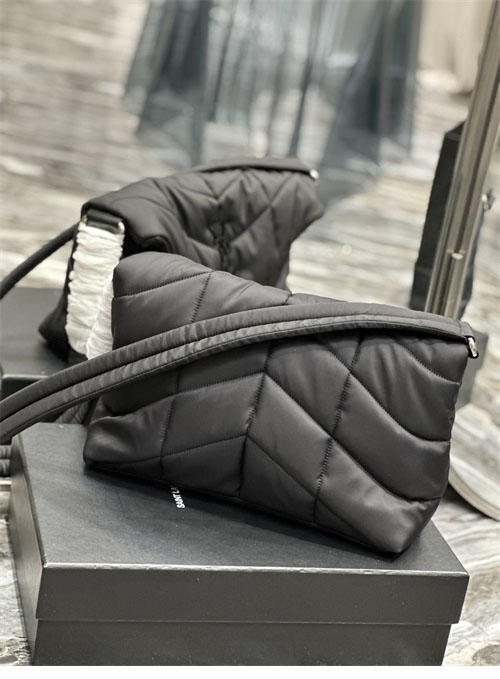 생로랑 루루 패디드 숄더 백 733630