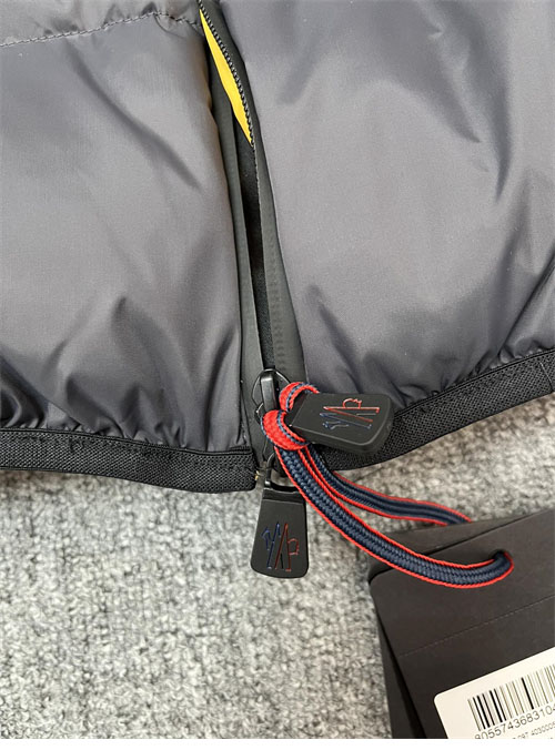 몽클레어 그레노블 힌터툭스 Hintertux 패딩 다운 자켓