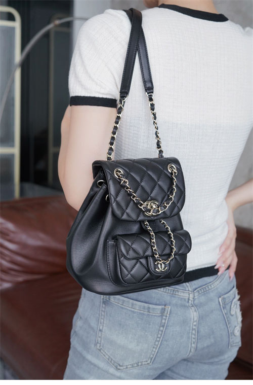 샤넬 24P 듀마 백팩 블랙