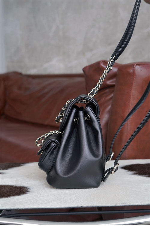 샤넬 24P 듀마 백팩 블랙