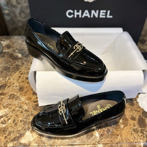 샤넬 24C 메탈 CC 로고 블랙 페이던트 로퍼 “35SIZE – 41SIZE”