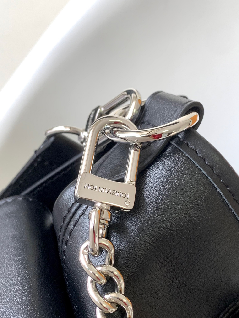 Louis Vuitton Carry All Cargo PM