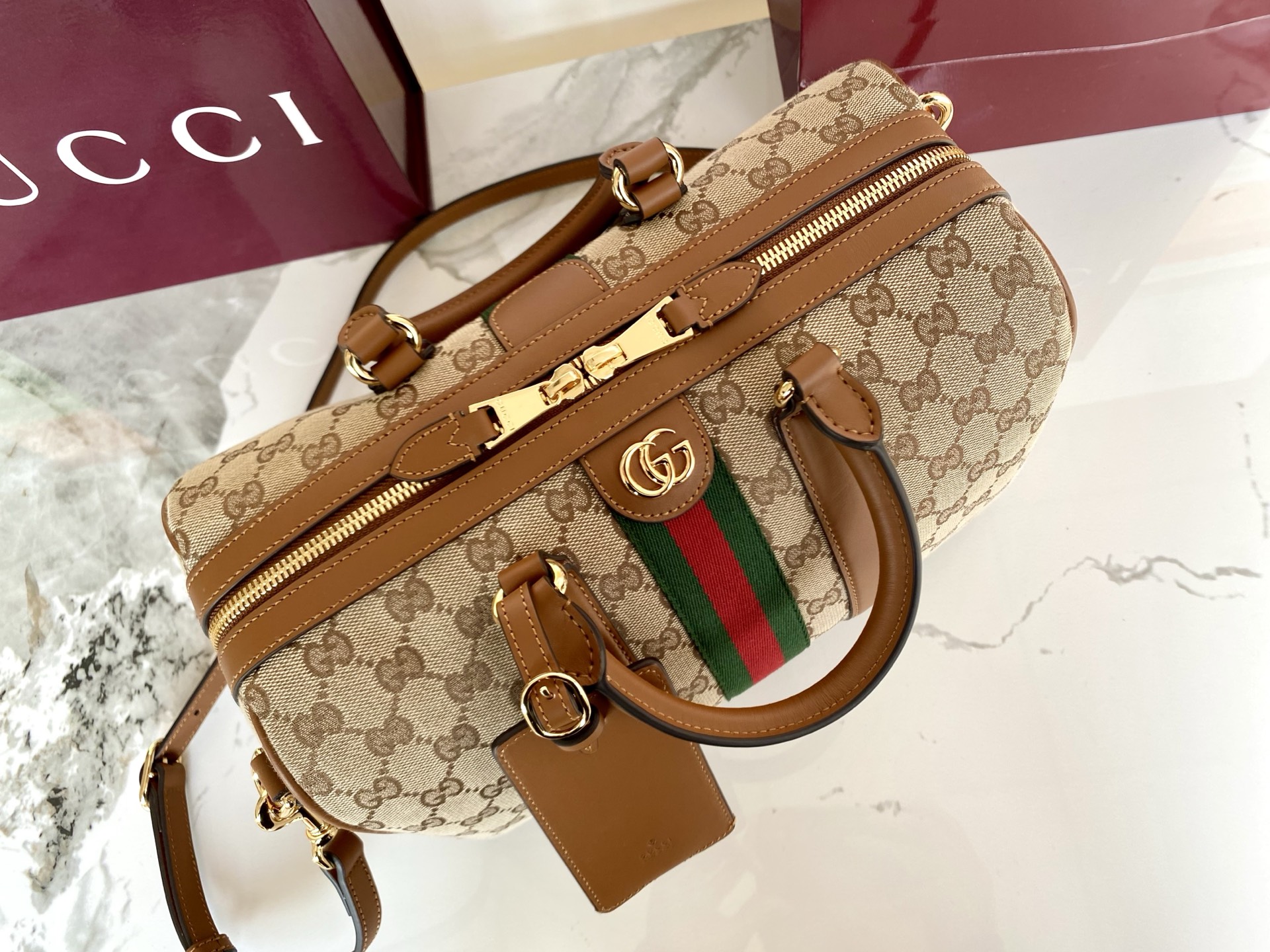 구찌 오피디아 미디움 보스턴백