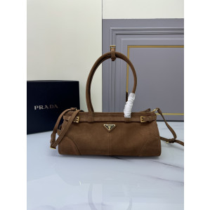 프라다 스웨이드 보니백